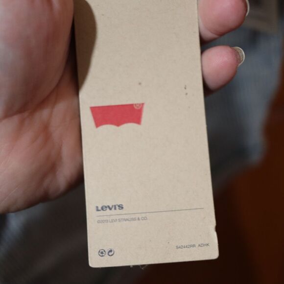 Levi’s Hickory Stripe Shortalls Overalls Crisscross Straps Juniors 13 NWT - Picture 15 of 16